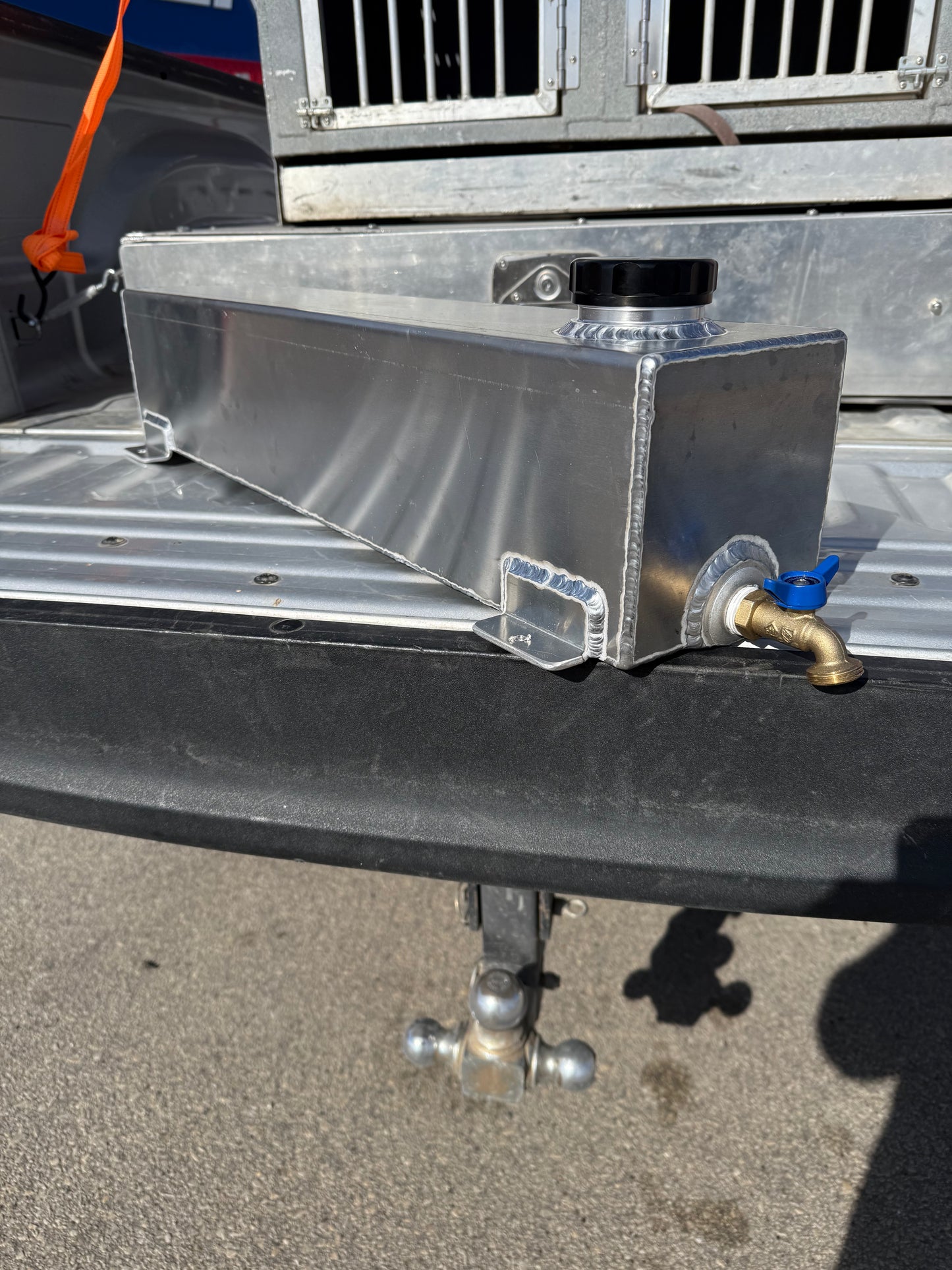5-Gallon Gravity flow water tank